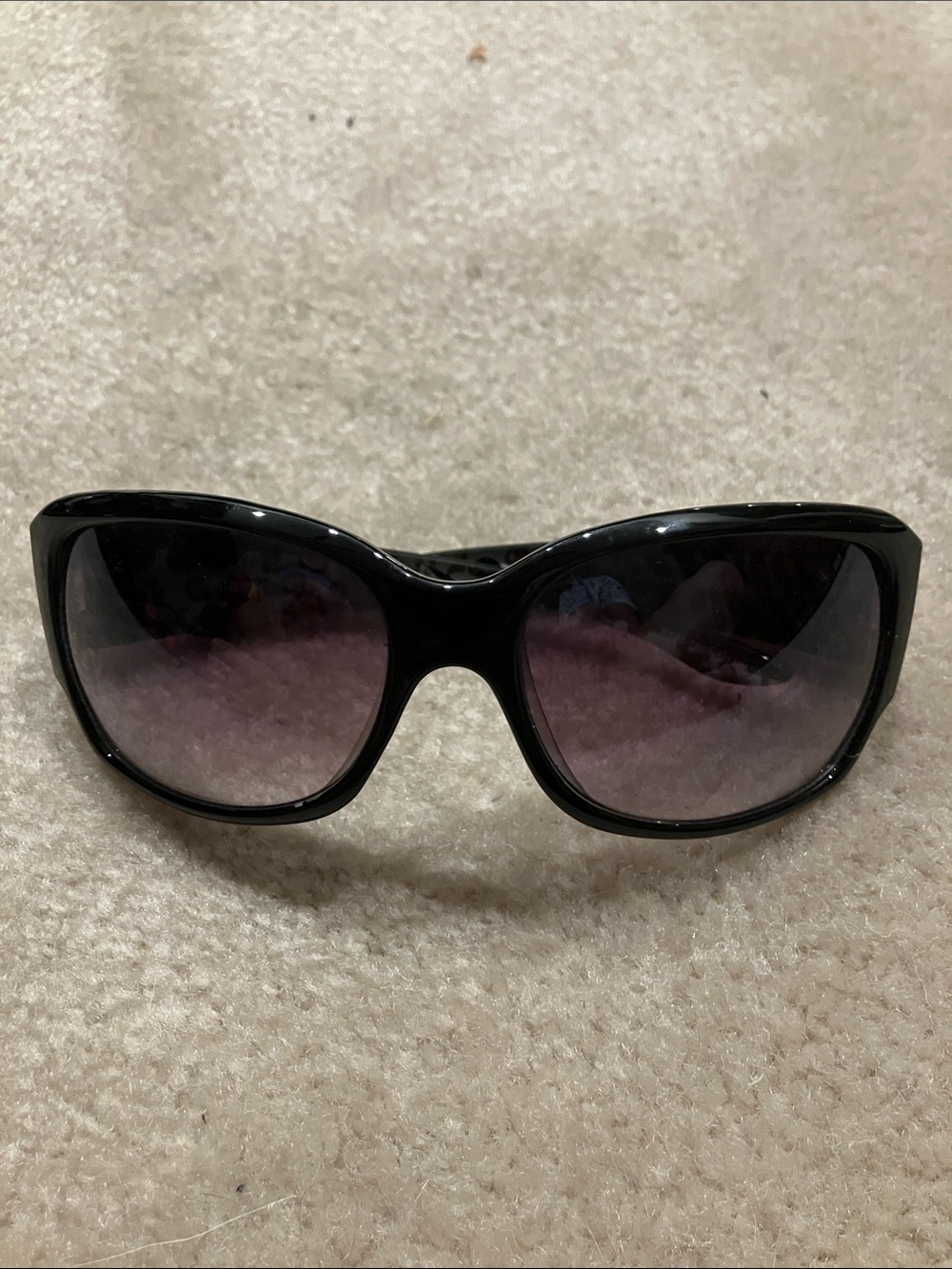 Disney Minnie Mouse Classic Black Women's Oversized Sunglasses - Black Lenses